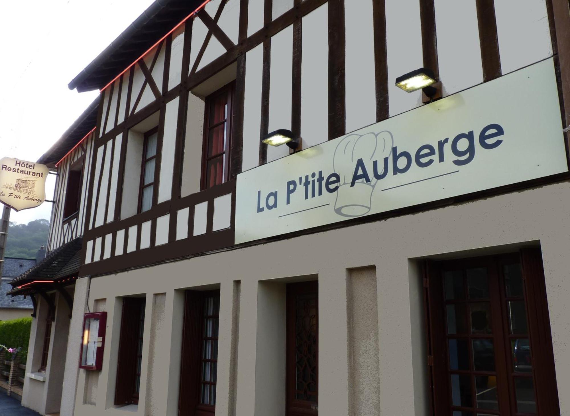 Hôtel-Restaurant La P'tite Auberge Lillebonne Exterior foto